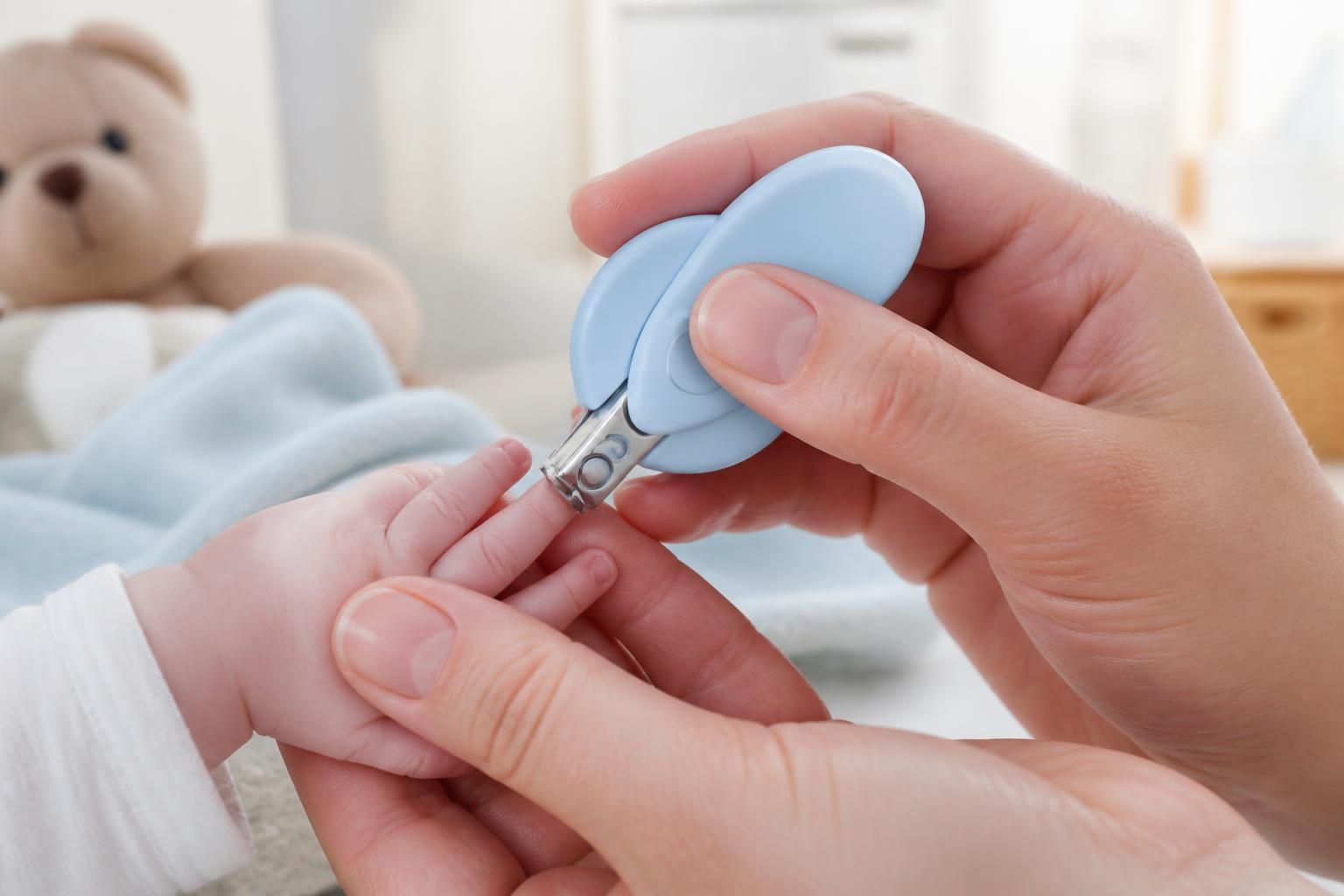 découvrez comment choisir le coupe-ongle idéal pour bébé afin d'assurer une coupe sécurisée et facile. guide des modèles adaptés pour la sécurité et le confort de votre enfant.